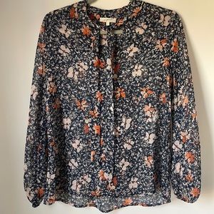 Womens Floral Blouse V-neck with Tie Detail at Neck Size Small